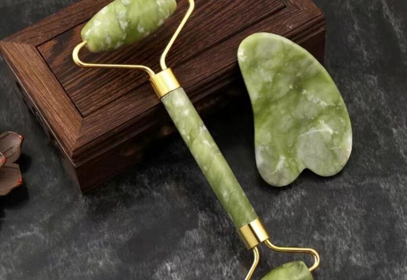 Rodillo + Gua sha de Jade