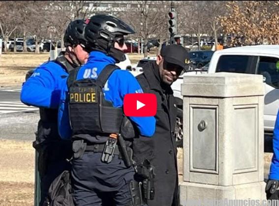 El exlíder de los Proud Boys, Enrique Tarrio, fue arrestado