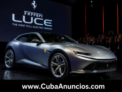 Ferrari presenta su primer auto eléctrico y divide a sus fanáticos